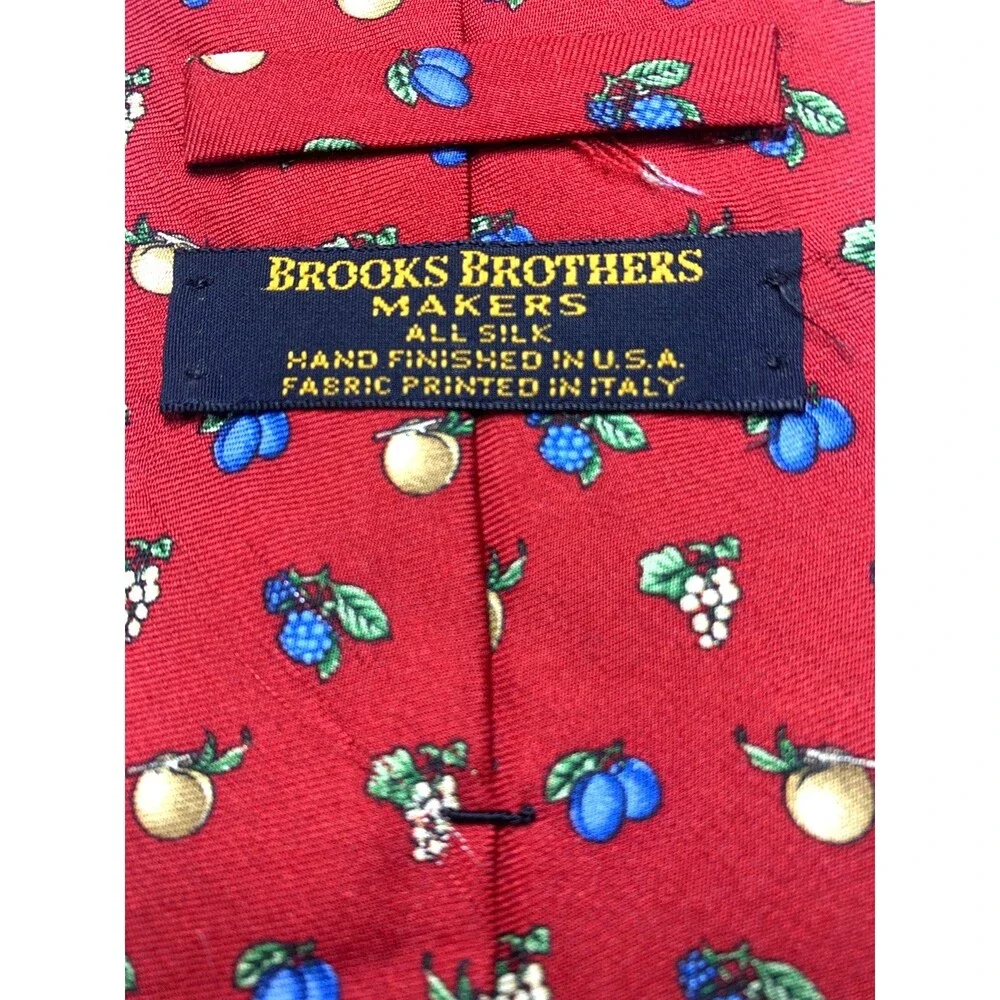 Brooks Brothers Makers Tie Mens Red All Silk Fruit Print Made USA Fabric Italy